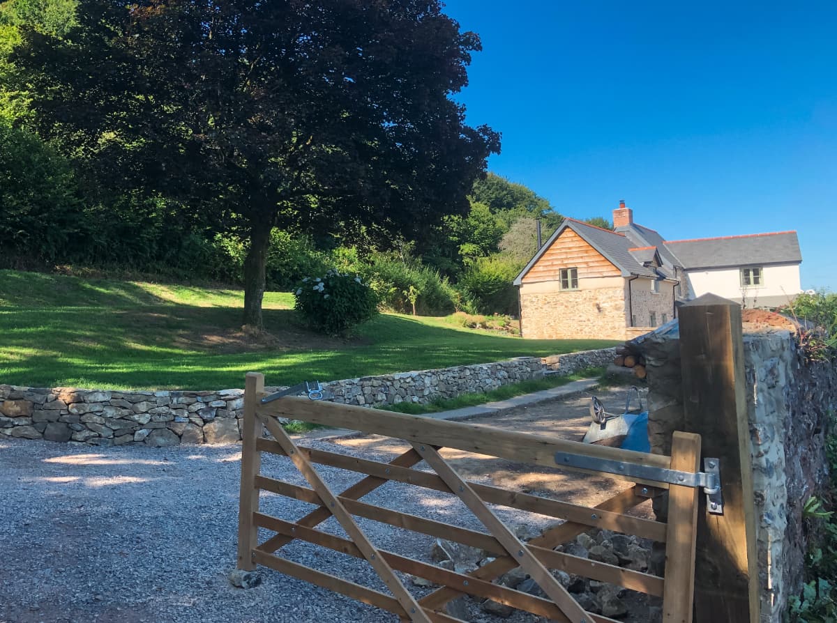 Hatchet and Brandy Cottage